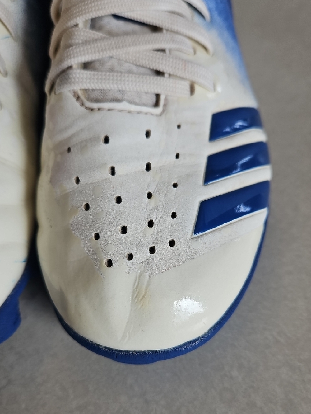Adidas Baseball Cleats - Picture 4 of 14